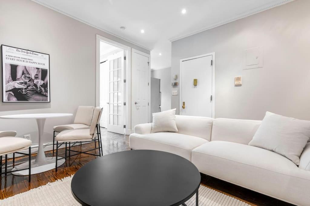 Gorgeous & Bright 3Bdr & 1Bth In Midtown Manhattan New York Exterior photo