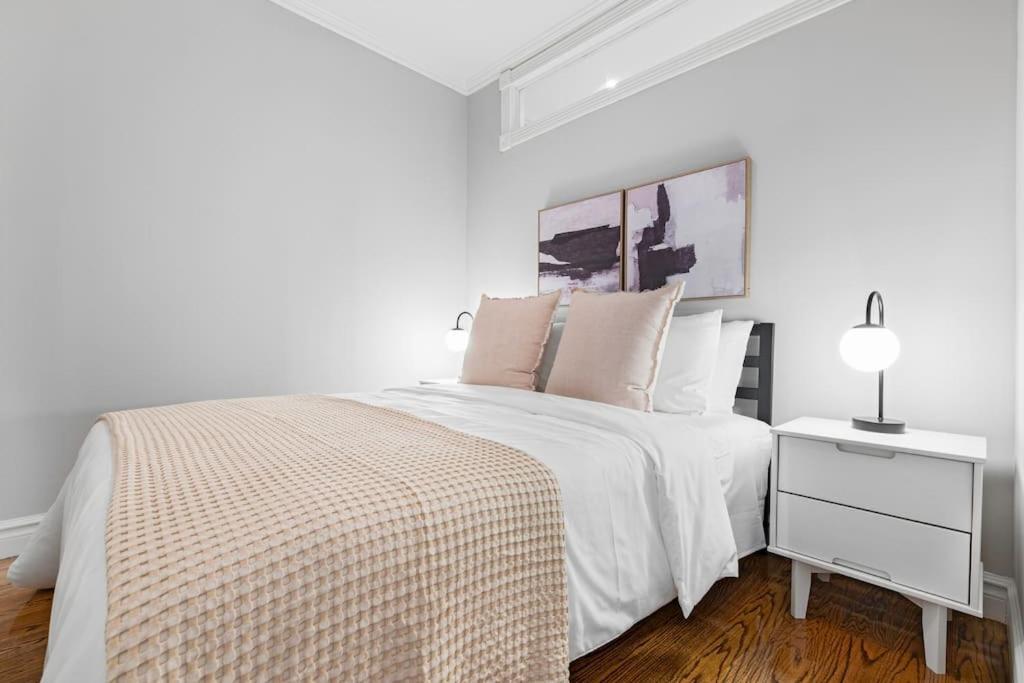 Gorgeous & Bright 3Bdr & 1Bth In Midtown Manhattan New York Exterior photo